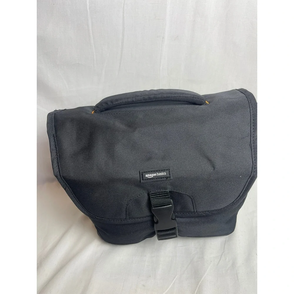 Amazon Basics Large DSLR Camera Gadget Bag Black Nylon‎ Padded Shoulder Strap